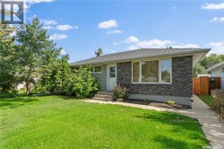 324 Y AVENUE N  Saskatoon, SK S7L 3K9
