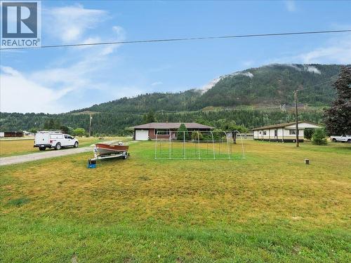 2626 Shoreacres Road, Castlegar, BC 