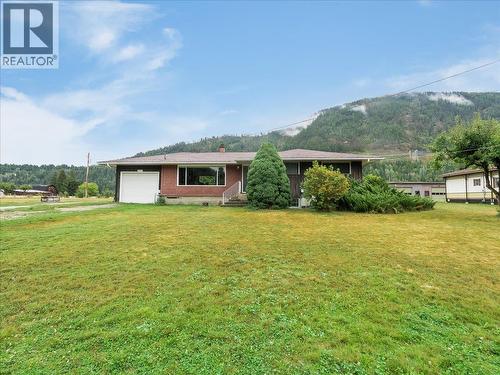2626 Shoreacres Road, Castlegar, BC 