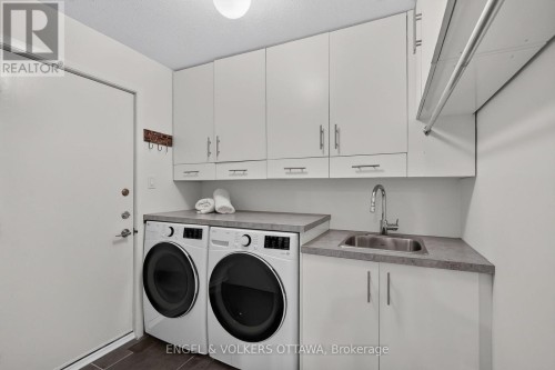22 Lynhurst Avenue, Ottawa, ON 