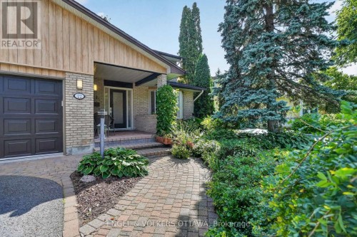 22 Lynhurst Avenue, Ottawa, ON 