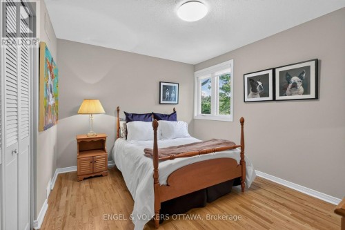 22 Lynhurst Avenue, Ottawa, ON 