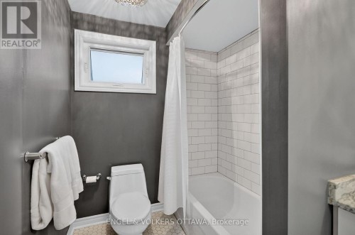 22 Lynhurst Avenue, Ottawa, ON 