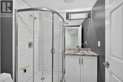 22 Lynhurst Avenue, Ottawa, ON 