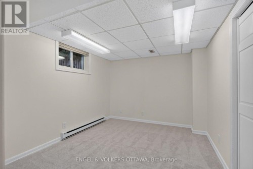 22 Lynhurst Avenue, Ottawa, ON 