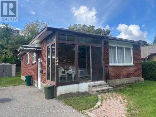 944 Eve Street, Ottawa, ON 
