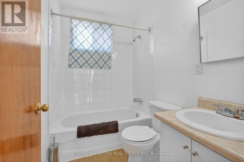 944 Eve Street, Ottawa, ON 