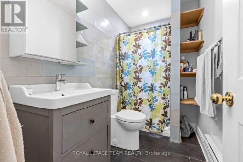 84 Sherbrooke Avenue, Ottawa, ON 