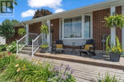 11 CHESTERFIELD DRIVE Loyalist (Amherstview), ON K7N 1M3