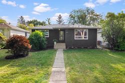 642 Oxford ST  Winnipeg, MB R3M 3K1