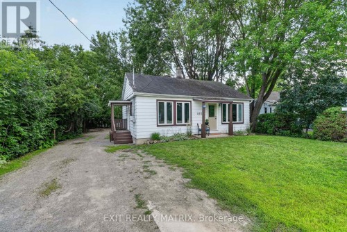8150 VICTORIA STREET  Ottawa, ON K0A 2P0