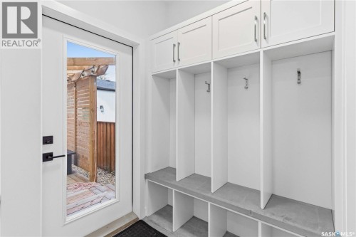729 1St Street E, Saskatoon, SK 