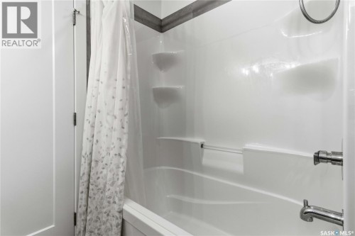 729 1St Street E, Saskatoon, SK 