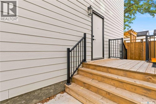 729 1St Street E, Saskatoon, SK 