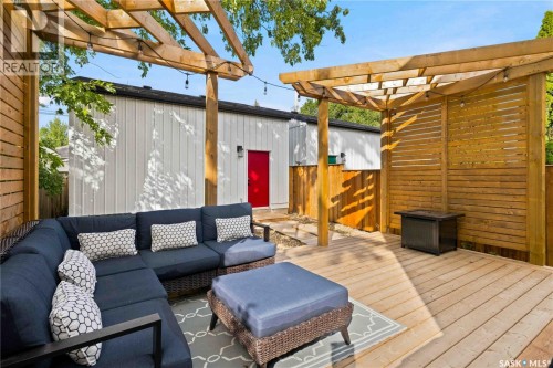 729 1St Street E, Saskatoon, SK 