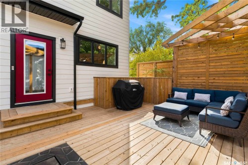 729 1St Street E, Saskatoon, SK 
