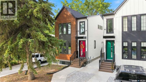 729 1St Street E, Saskatoon, SK 