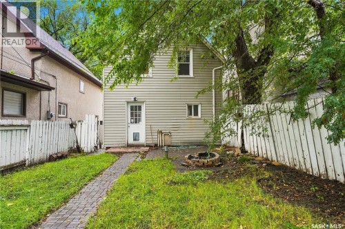 320 J Avenue N, Saskatoon, SK 