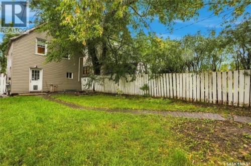 320 J Avenue N, Saskatoon, SK 