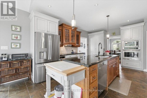 26 Bridle Path, Puslinch, ON 