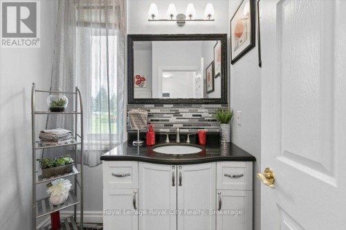 26 Bridle Path, Puslinch, ON 