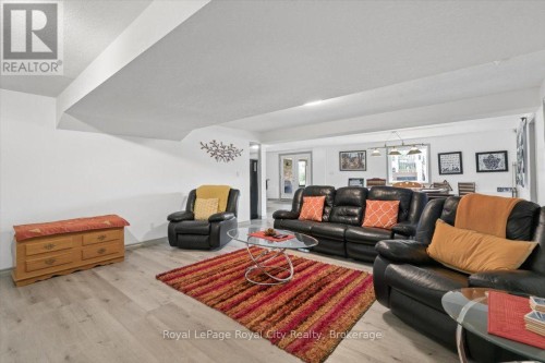 26 Bridle Path, Puslinch, ON 