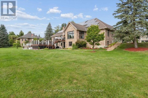 26 Bridle Path, Puslinch, ON 