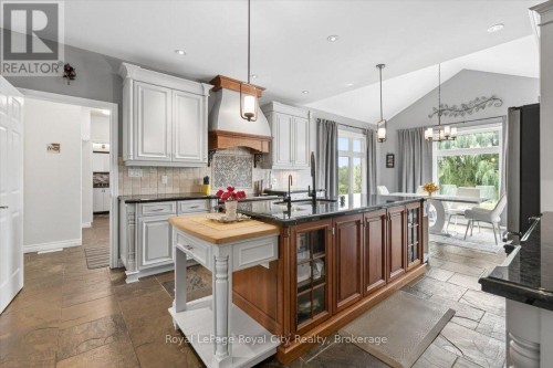 26 Bridle Path, Puslinch, ON 