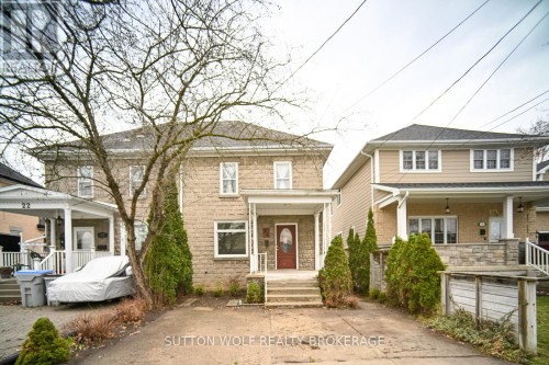 24 COLBORNE STREET  Strathroy-Caradoc (Ne), ON N7G 2L9