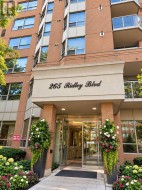 1803 - 265 RIDLEY BOULEVARD Toronto, ON M5M 4N8