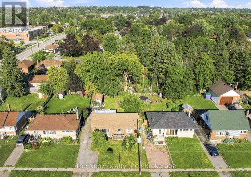 257 WILSON ROAD S  Oshawa (Donevan), ON L1H 6C4