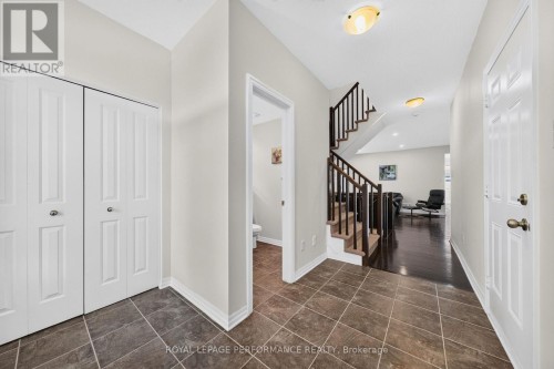 207 Dave Smith Crescent, Ottawa, ON 