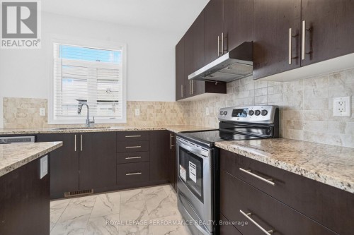 207 Dave Smith Crescent, Ottawa, ON 