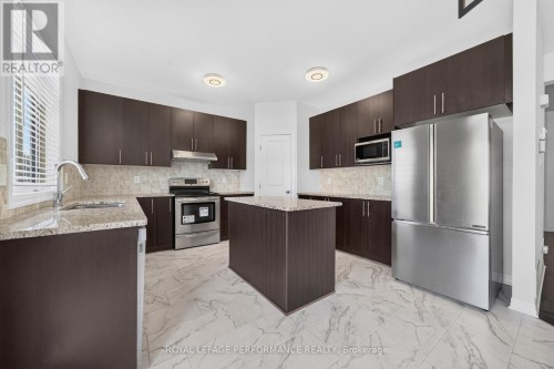 207 Dave Smith Crescent, Ottawa, ON 
