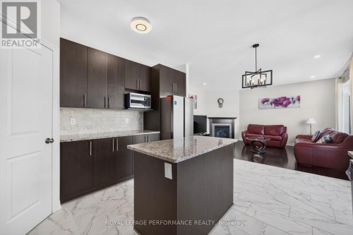 207 Dave Smith Crescent, Ottawa, ON 