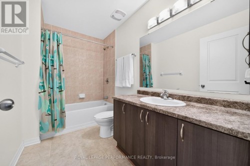 207 Dave Smith Crescent, Ottawa, ON 