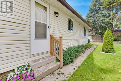 7 Underhill Crescent, Kitchener, ON 