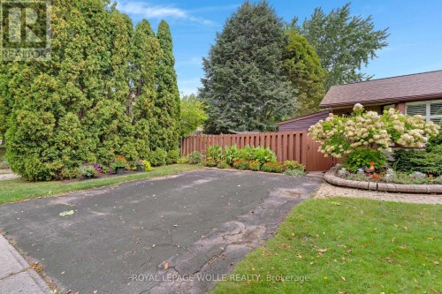 7 Underhill Crescent, Kitchener, ON 
