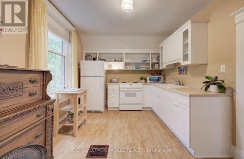 46 Ellen Street W, Kitchener, ON 