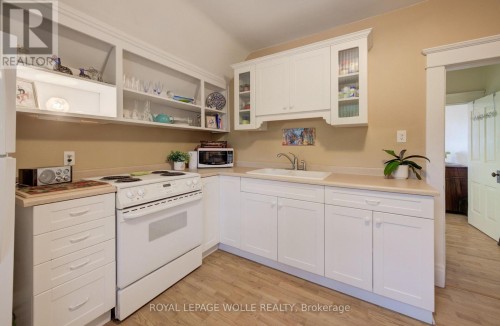 46 Ellen Street W, Kitchener, ON 