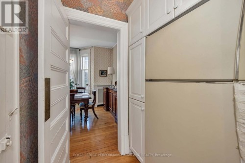 35 Wilton Crescent, Ottawa, ON 