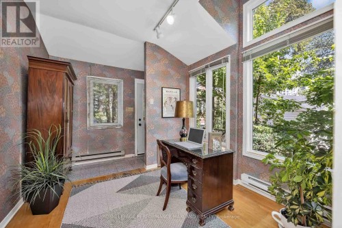 35 Wilton Crescent, Ottawa, ON 