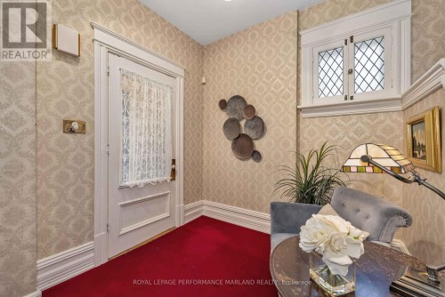 35 Wilton Crescent, Ottawa, ON 