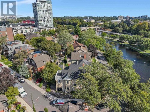 35 Wilton Crescent, Ottawa, ON 
