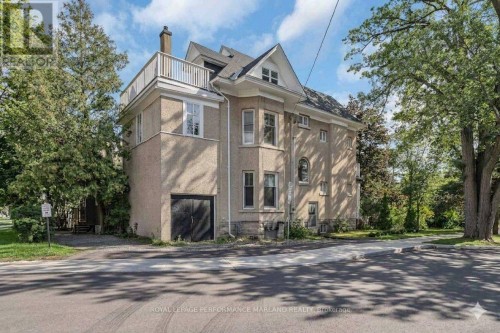 35 Wilton Crescent, Ottawa, ON 