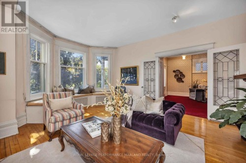 35 Wilton Crescent, Ottawa, ON 
