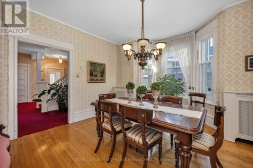 35 Wilton Crescent, Ottawa, ON 