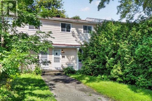 909 Greenbriar Avenue, Ottawa, ON 