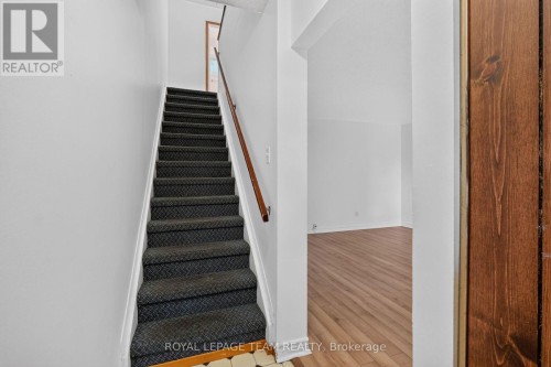 909 Greenbriar Avenue, Ottawa, ON 