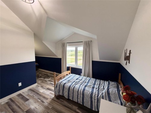 26 Appleton Drive, St Malo, MB 